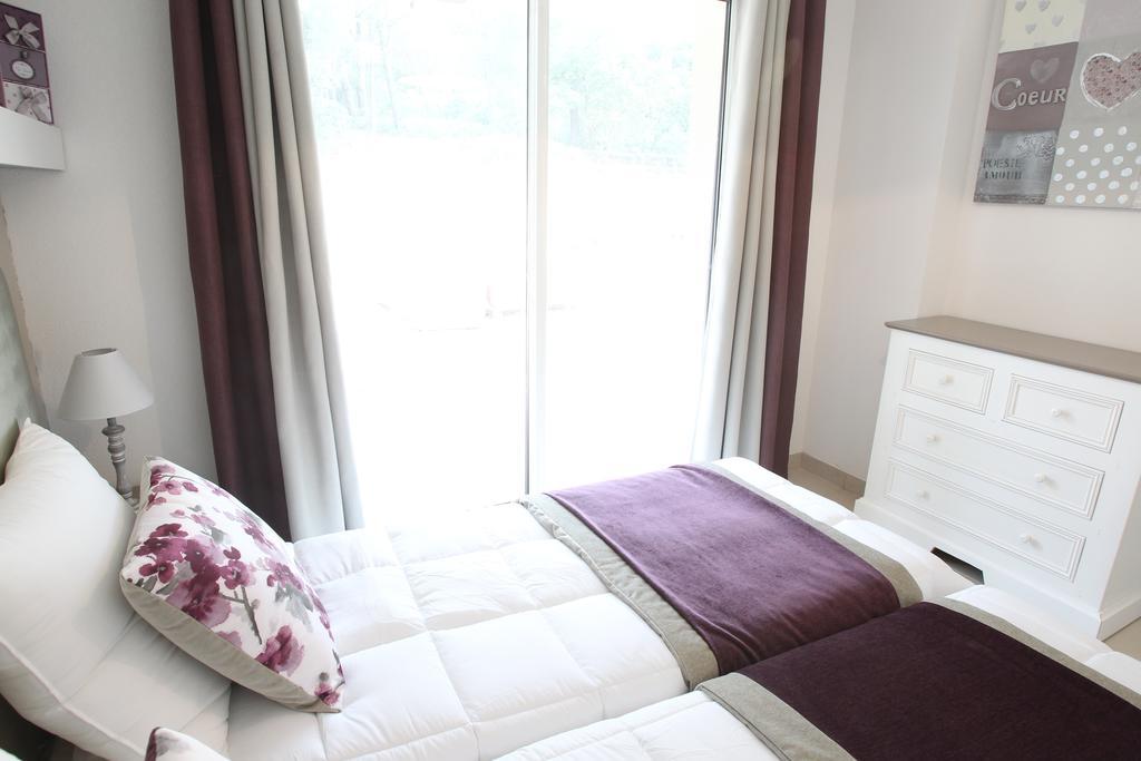 Residhotel Residence Pont Du Gard Remoulins Bilik gambar