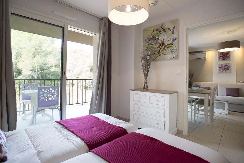 Residhotel Residence Pont Du Gard Remoulins Bilik gambar
